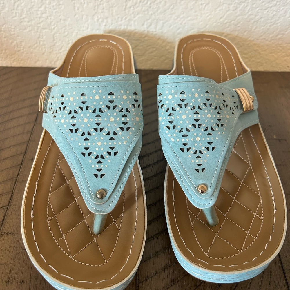 Elegant Blue Women's Sandals
